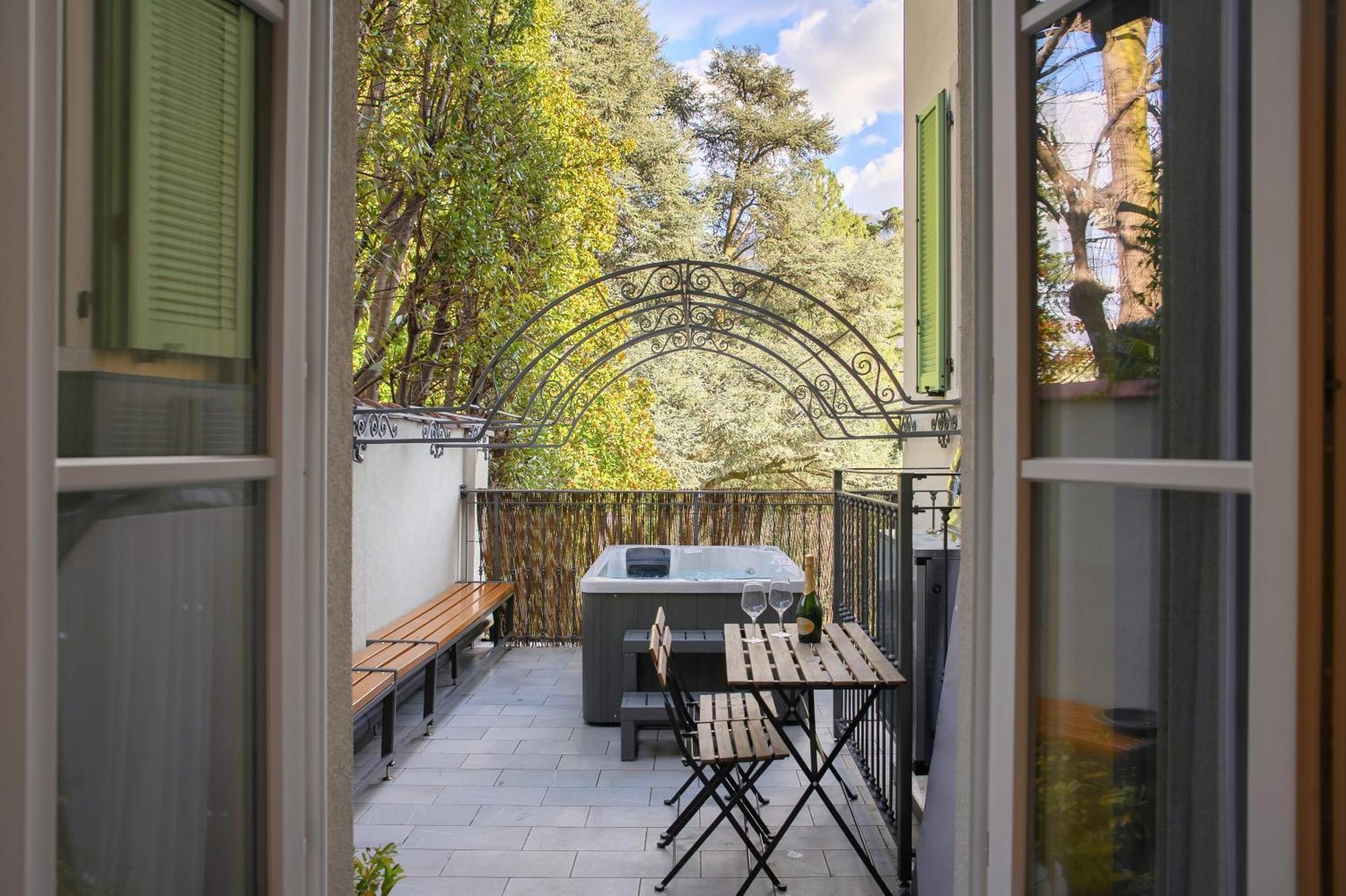 Hotel Ristorante La Vignetta Черноббіо Екстер'єр фото
