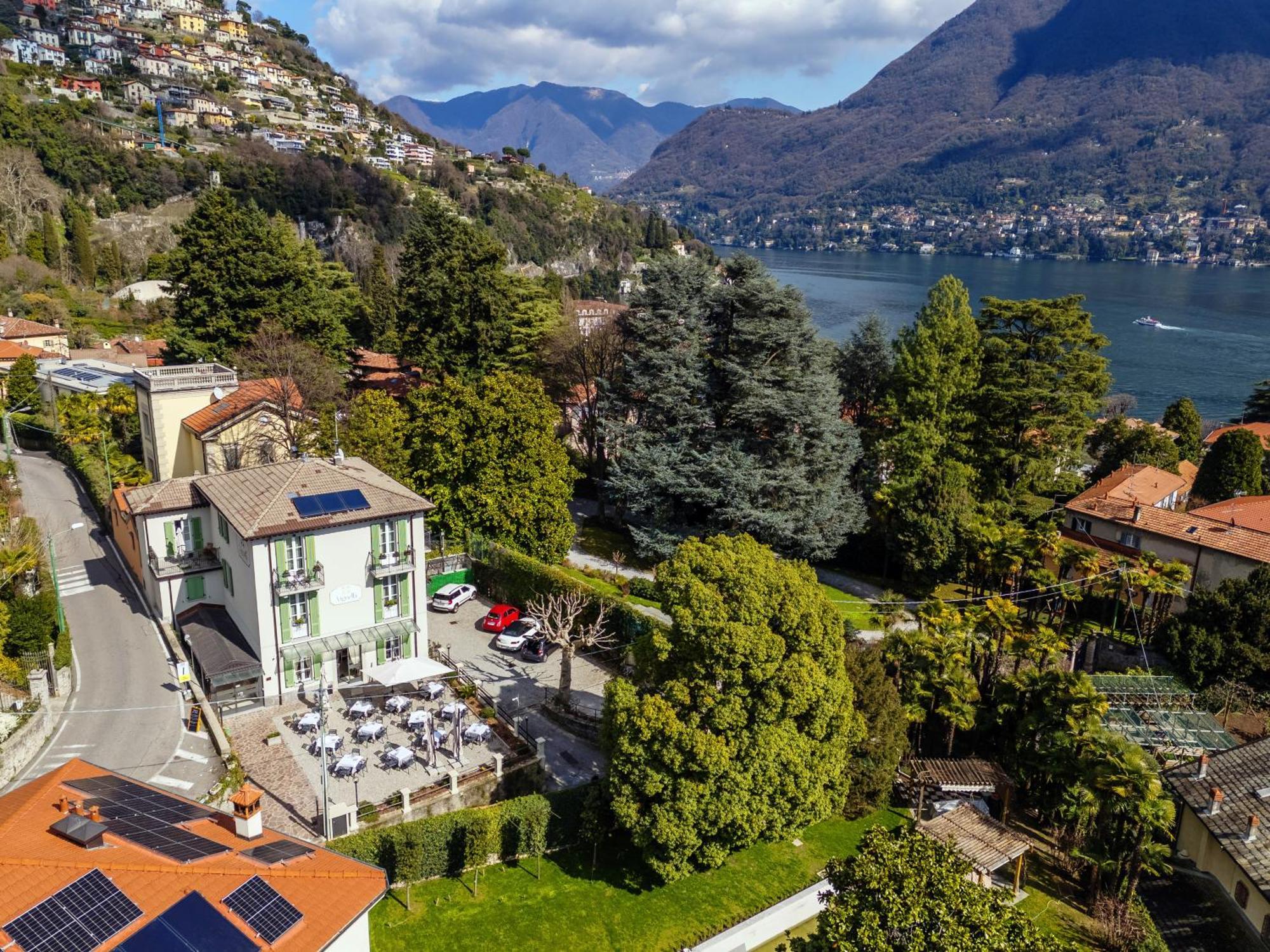 Hotel Ristorante La Vignetta Черноббіо Екстер'єр фото
